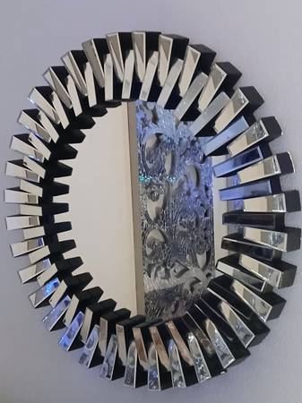 Mirrors round two Large 1