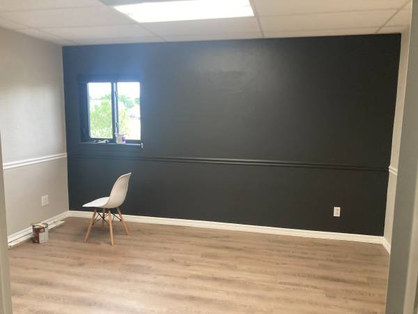 $800 / 266ft2 - OFFICE SPACE AND WAREHOUSE SPACE WITH PARKING (North Fort Myers)64151005905154121