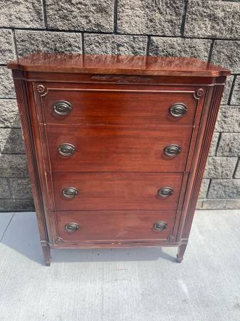 Duncan Phyfe style 4 drawer highboy chest 1