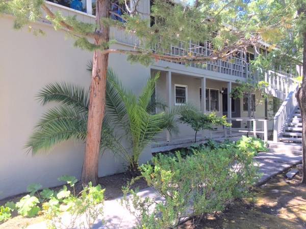 $2,995 / 2br - 750ft2 - Amazing Location ...2 Bedroom 1 Bath!! (los gatos)63994248049794121