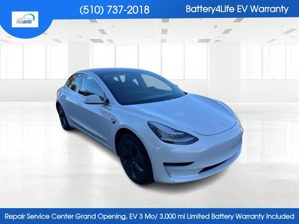 2019 Tesla Model 3 Standard Range Plus Sedan 4D 1