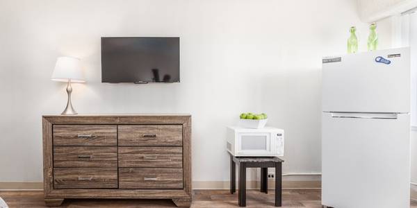 $330 Free utilities included, Situated in Reno!, Studio63682219424385121