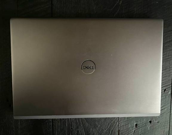 Portátil Dell - Vostro i7 - $300 (Willow Glen / Cambrian)63438650150403121