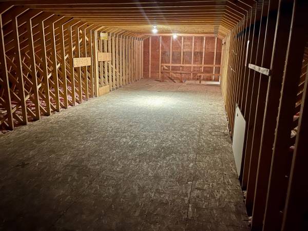 $1,000 / 5100ft2 - Storage Loft second floor 800 SF available (Stony Point)64035737077891121