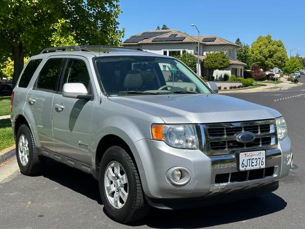 2009 Ford Escape Hybrid Limited. 34 mpg  😎. FINANCING - $6,200 (dublin / pleasanton / livermore)63654704817025121