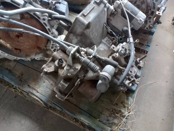 01-05 Honda Civic 5 Speed 1