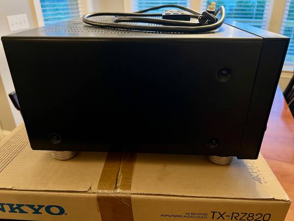 Onkyo TX-RZ820 Receptor AV de 7.2 canales - Excelente estado de alta gama - $300 (Bedford en Falls River - North Raleigh)63469641993603122