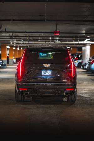 2023 Cadillac Escalade V - ESV - De segunda mano certificado - $129,999 (Gramercy)63486718290435122