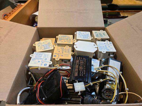 Assorted Ballasts 40 pieces 1