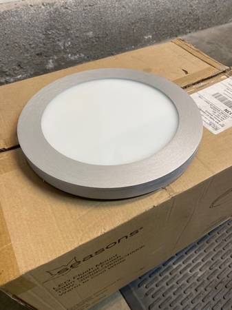 11" LED FLAT PANEL LIGHT 1