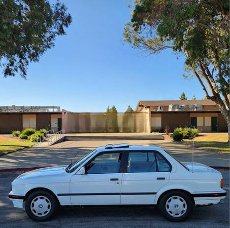 1991 BMW 318i, RARO, manual del propietario, control de emisiones + registro, funciona y conduce excelente!! - $6.500 (Fremont / Union City / Newark)63469741937155121