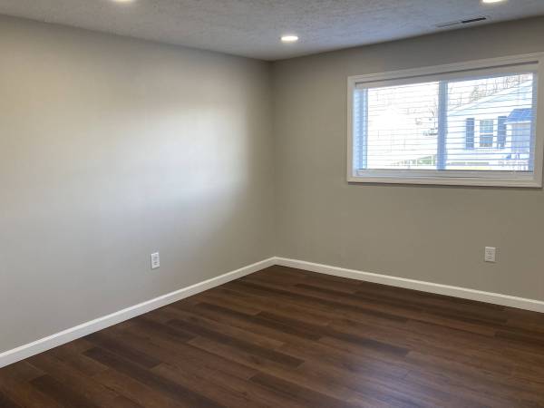 $270 / 108ft2 - Oficina privada renovada en alquiler (Streetsboro)63621848964609123