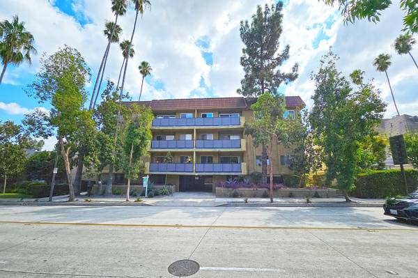 $3,350 / 2br - 1343ft2 - "A MUST SEE CONDO IN EAST PASADENA"63998005923714120