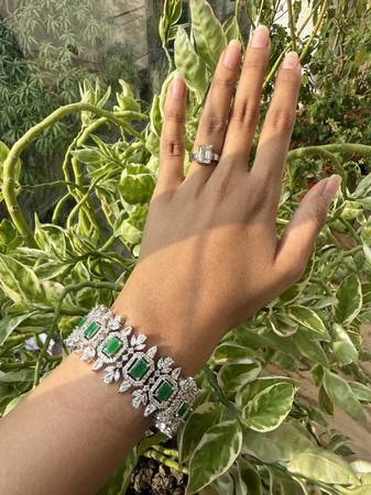 MILLI GREEN TENNIS BRACELET 1