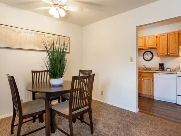 $964 / 2br - 830ft2 - 📦 ¿Nuevo lugar, quién es? ¡1, 2 y 3 habitaciones listas para mudarse! (2609 Bow Court, South Bend, IN)63666048663939124