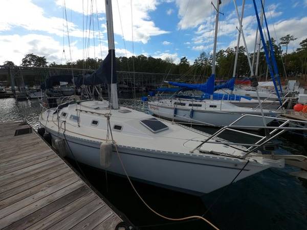 1986 Pearson 33.2 - $20,000 (Gainesville)63471028842753121