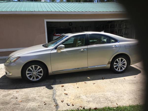 2011 Lexus ES 350 - $13,000 (Springfield La)63624888364929121