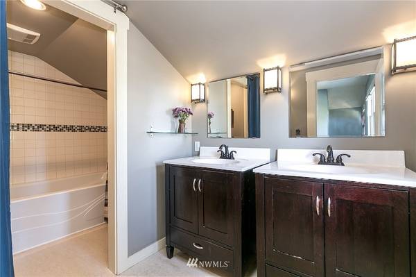 $600 / 4br - 1 BR available in 4BR house share (Sunnyland/ Cornwall)63509602318081122
