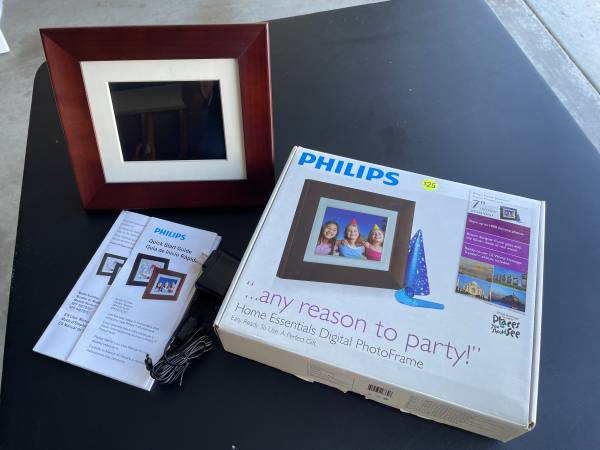 Digital Photo Frame 1