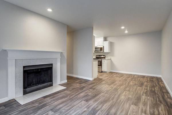 $2,116 / 2br - 1048ft2 - Vecinos de Boeing: Coma, compre y más! (9900 12th AVE W Everett, WA 98204)63852483586561122