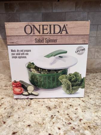 Brand-new! Oneida Salad Spinner ( Unopened) 1