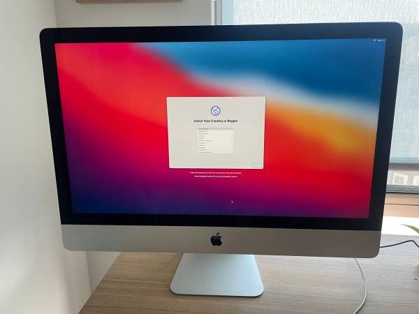 Apple 27" iMac Desktop Computer - 2014 1