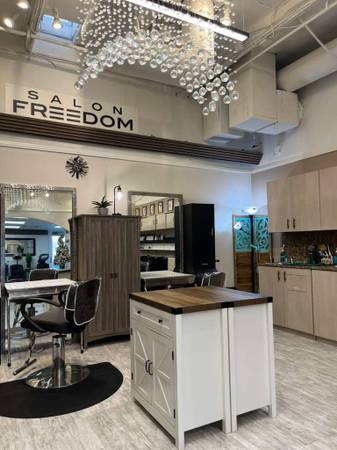 AFFORDABLE BOOTH RENT SALON FREEDOM NEWPORT BEACH 1