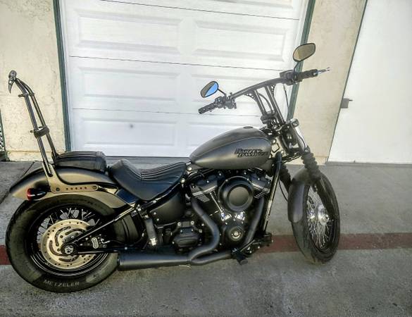 Harley Davidson Street Bob FXBB 1