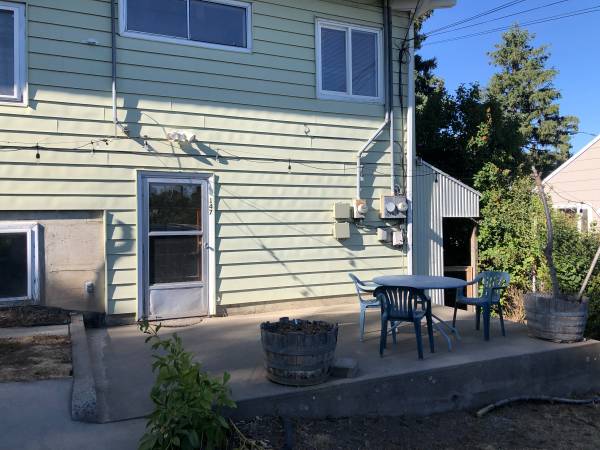 $900 / 1br - 435ft2 - 147 NW Webb (Pullman)63689276601731120