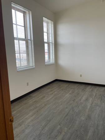 $755 / 1br - Riverfront Park views! Utilities included! (Downtown Chippewa Falls)63845958735491122
