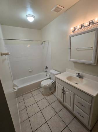 $1,340 / 2br - 1100ft2 - Spacious Modern Living (Cincinnati)64051688392193121