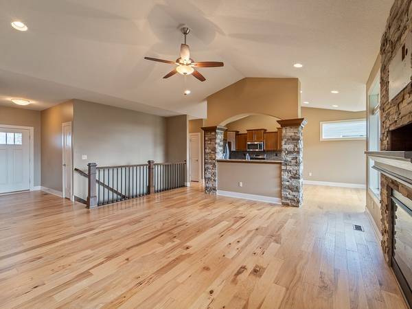 $475,000 / 4br - 2877ft2 - "Ranch-Style Elegance: Stone Archway Kitchen, Covered Deck" (Grimes)64308411480451124