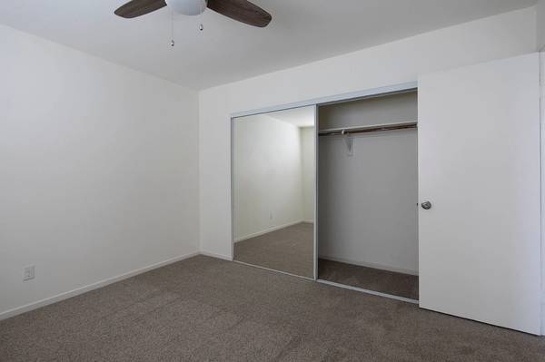 $1,995 / 1br - 650ft2 - Coastal 1BR at a Great Price ~ 1 Block from the Beach! (Imperial Beach)63865929783169124