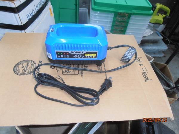 Kobalt 40 Volt Battery Charger for Cordless Tools 1