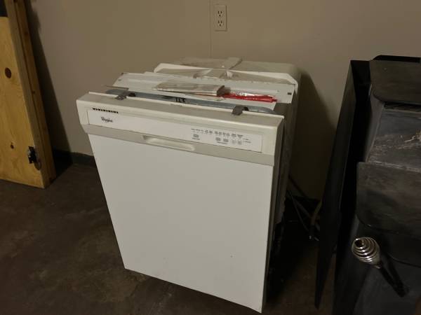 Whirlpool dishwasher 1