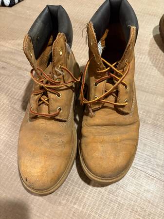 Kids Timberland boots -size 5.5 - $30 (Andover)63471245765891120