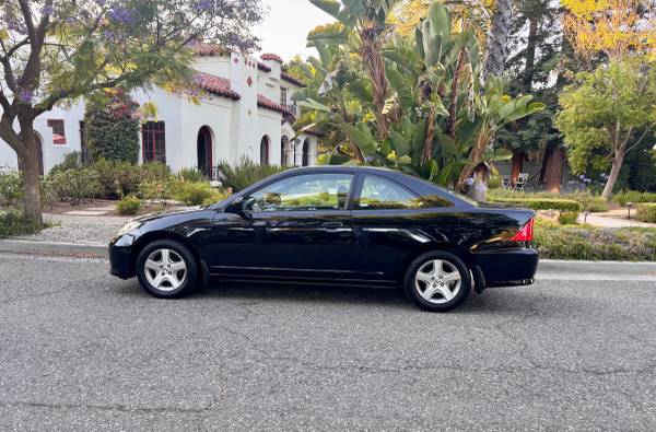 Civic EX Coupe 2D Honda 2005, 152K millas, único dueño, bien mantenido - $7.750 (saratoga)63654703817603120