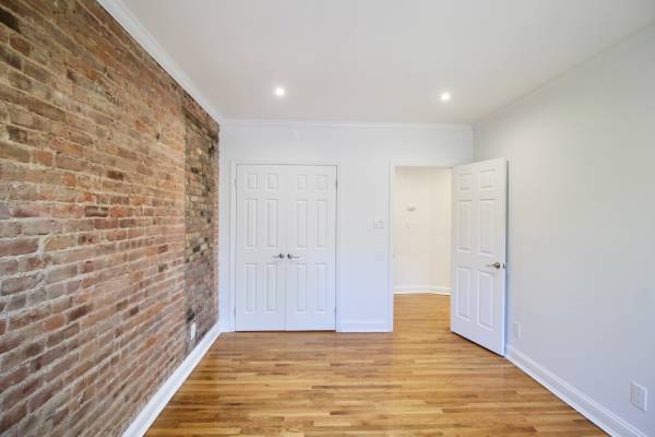 $2,800 / 1br - 700ft2 - ALQUILER ESTABLE | VERDADERO 1 DORMITORIO | Reformado por completo (Clinton Hill)63689645537665124