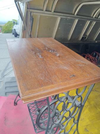 Singer table 1