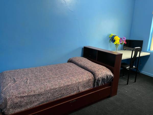 $1,500 / 1br - 600ft2 - Un dormitorio en Bellerose (Bellerose)63854290685057121