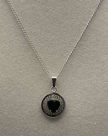 Sterling Silver & Black Agate Heart 15” Necklace 1