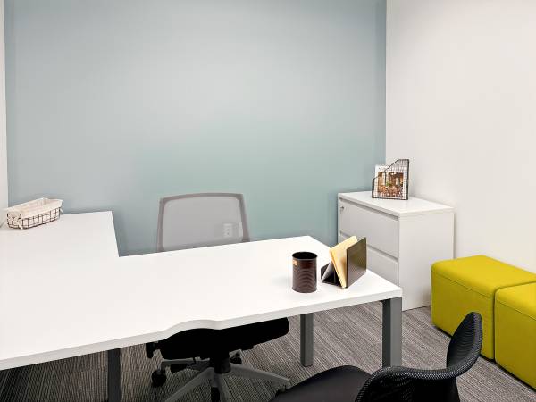 $914 / 103ft2 - Nuevo Año Escolar, Nueva Oficina (Brentwood)63673250701185120