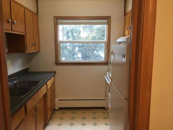 $1100.00 / 1br - 720ft2 - Quality Apartments in Quiet Residential Area63868816395011123