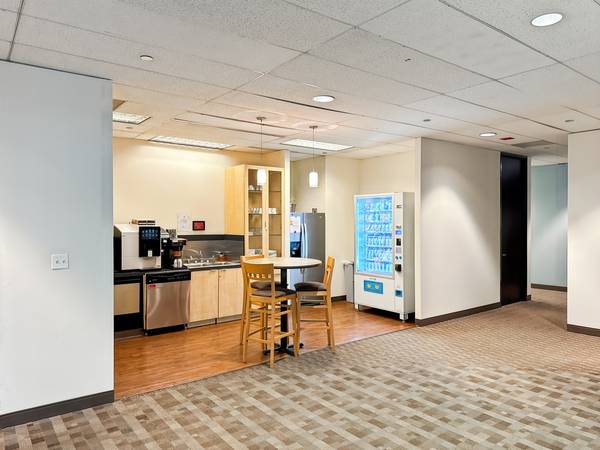 $279 5-10 Days a month to use a Private Office at 203 N. Lasalle! (Chicago)63959879709187124
