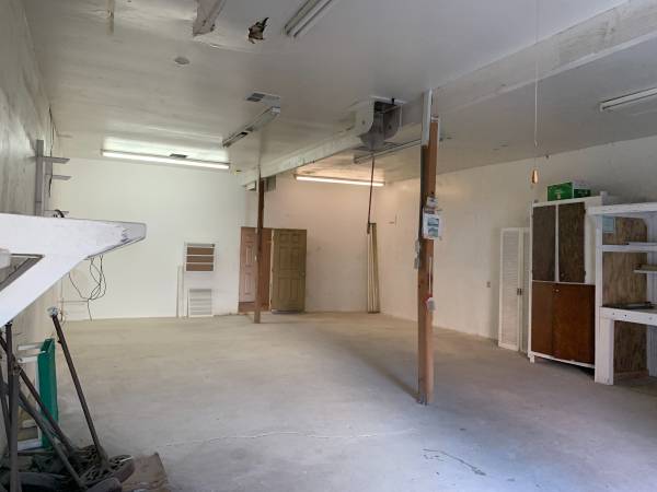 $1,200 / 1000ft2 - Commercial Space for Rent- Downtown Exeter (Exeter)63809864478465123