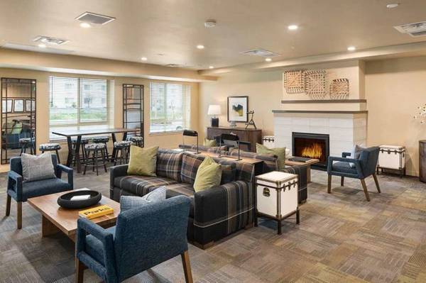 $1,713 / 1br - Community Library, Walk-in Shower, Kitchen Pantry (31701 Pete von Reichbauer Way S, Federal Way, WA)63866941634561120