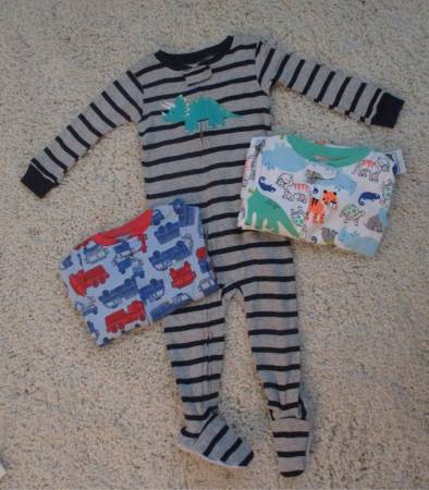 CARTERS TODDLER FOOTED PAJAMAS - 12 mos. - NEW 1