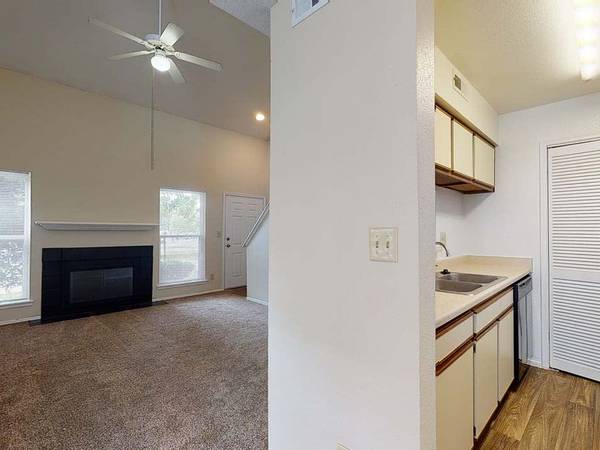 Located in Kettering, 1 Bed, Basketball Court 1