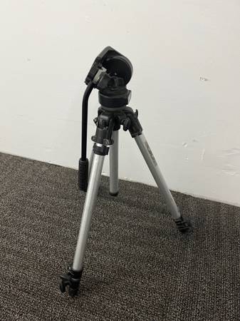 Bogen tripod stand camera model 3130 1