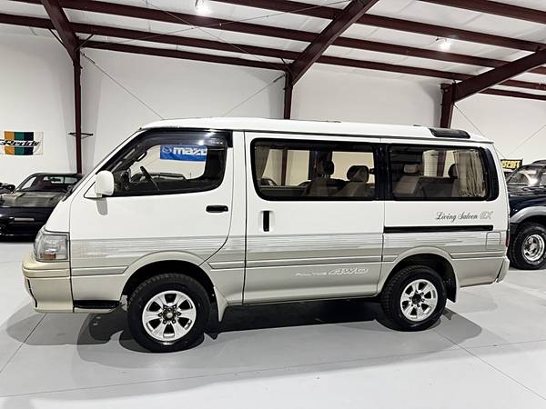 1996 Toyota Hiace - $13995.0063487318022659121